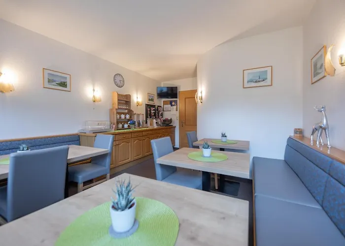 豪斯马库斯特劳兹酒店 住宿加早餐酒店 3*