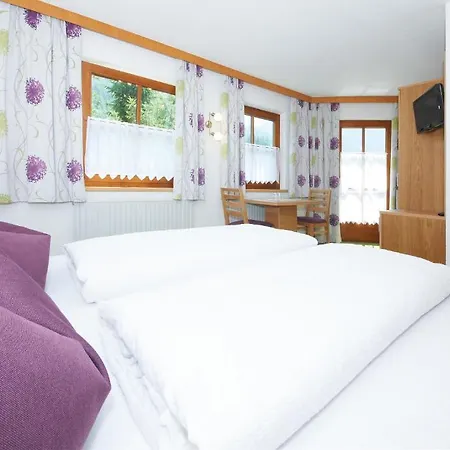 Bed & Breakfast Haus Markus Strolz